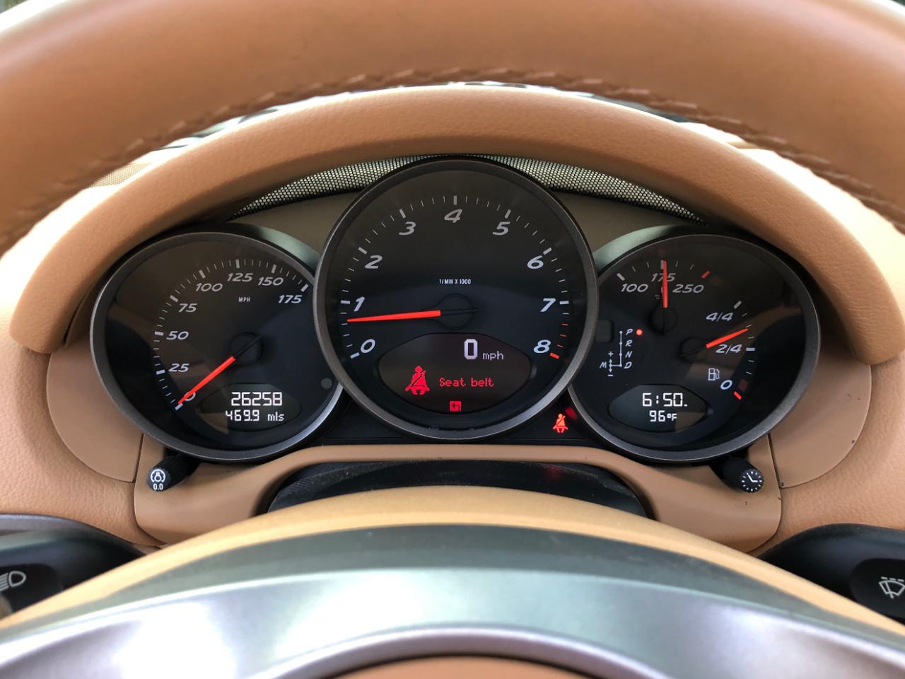 Porsche Boxster 2dr Roadster 2010