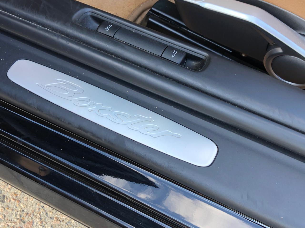 Porsche Boxster 2dr Roadster 2010
