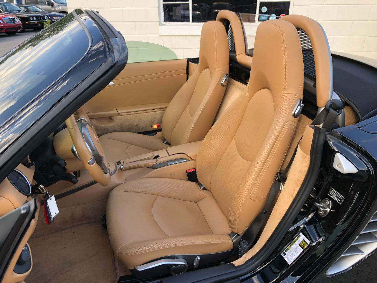 Porsche Boxster 2dr Roadster 2010