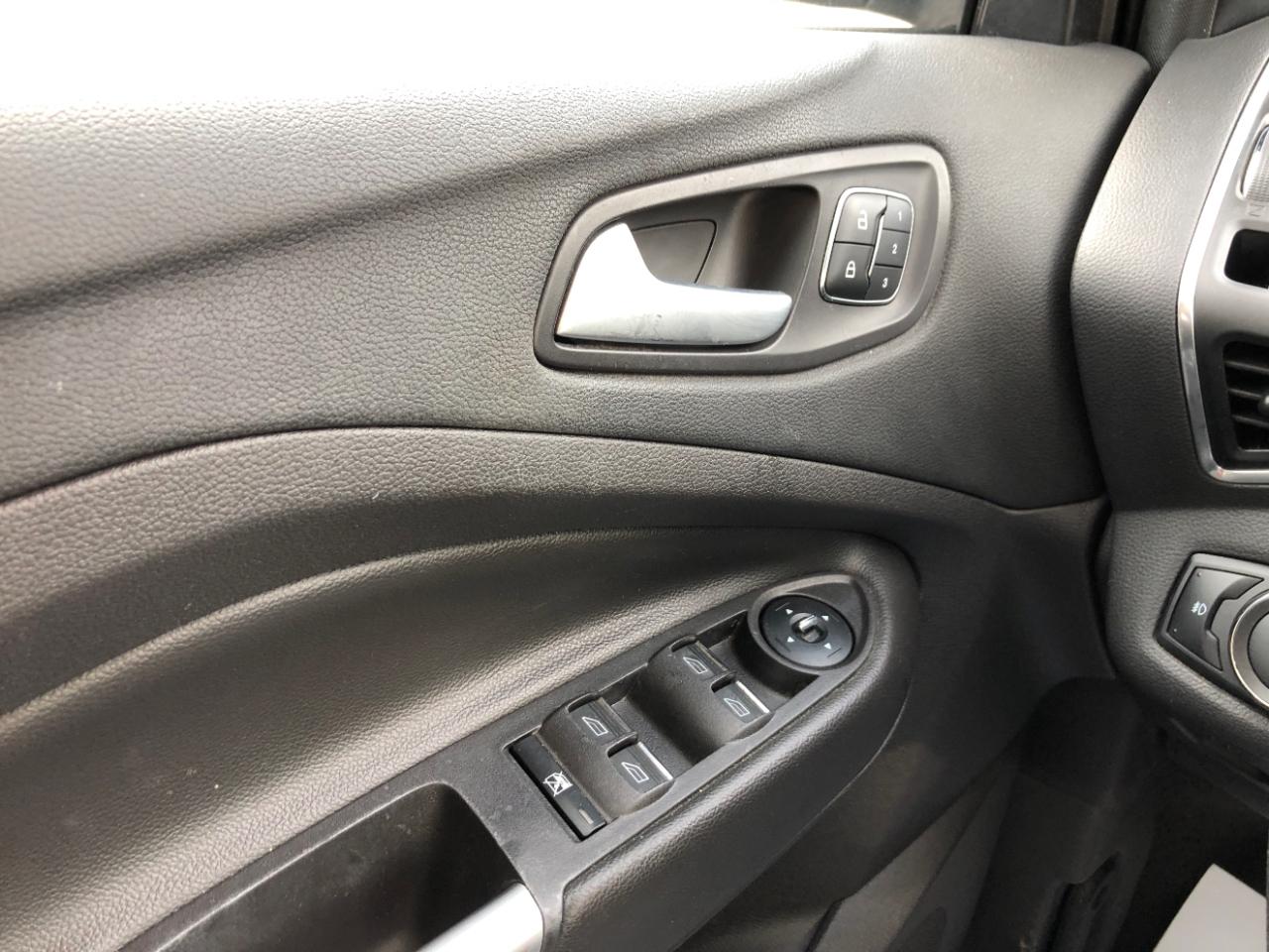 Ford Escape FWD 4dr Titanium 2013