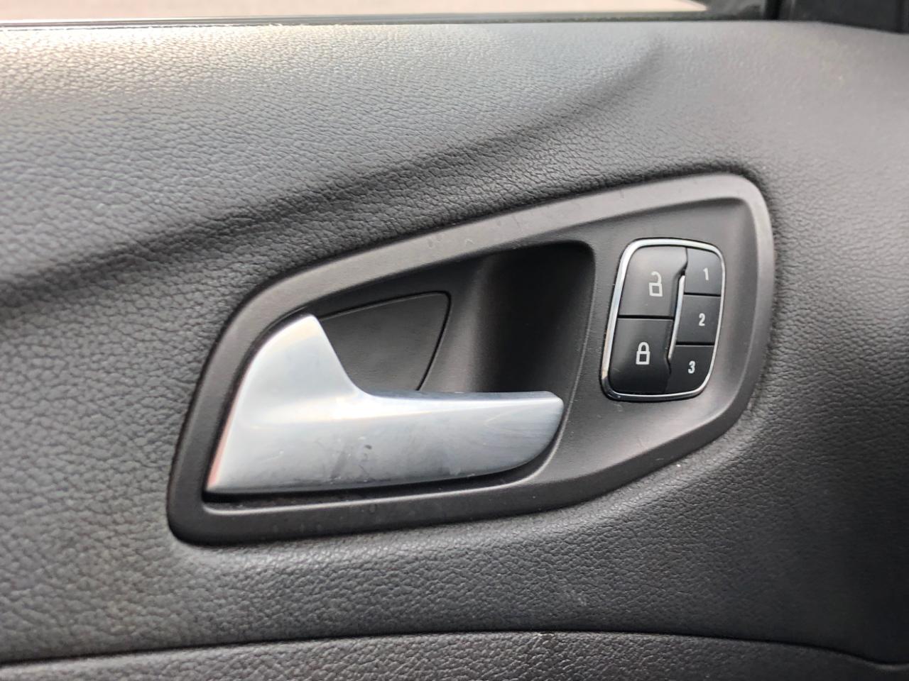 Ford Escape FWD 4dr Titanium 2013