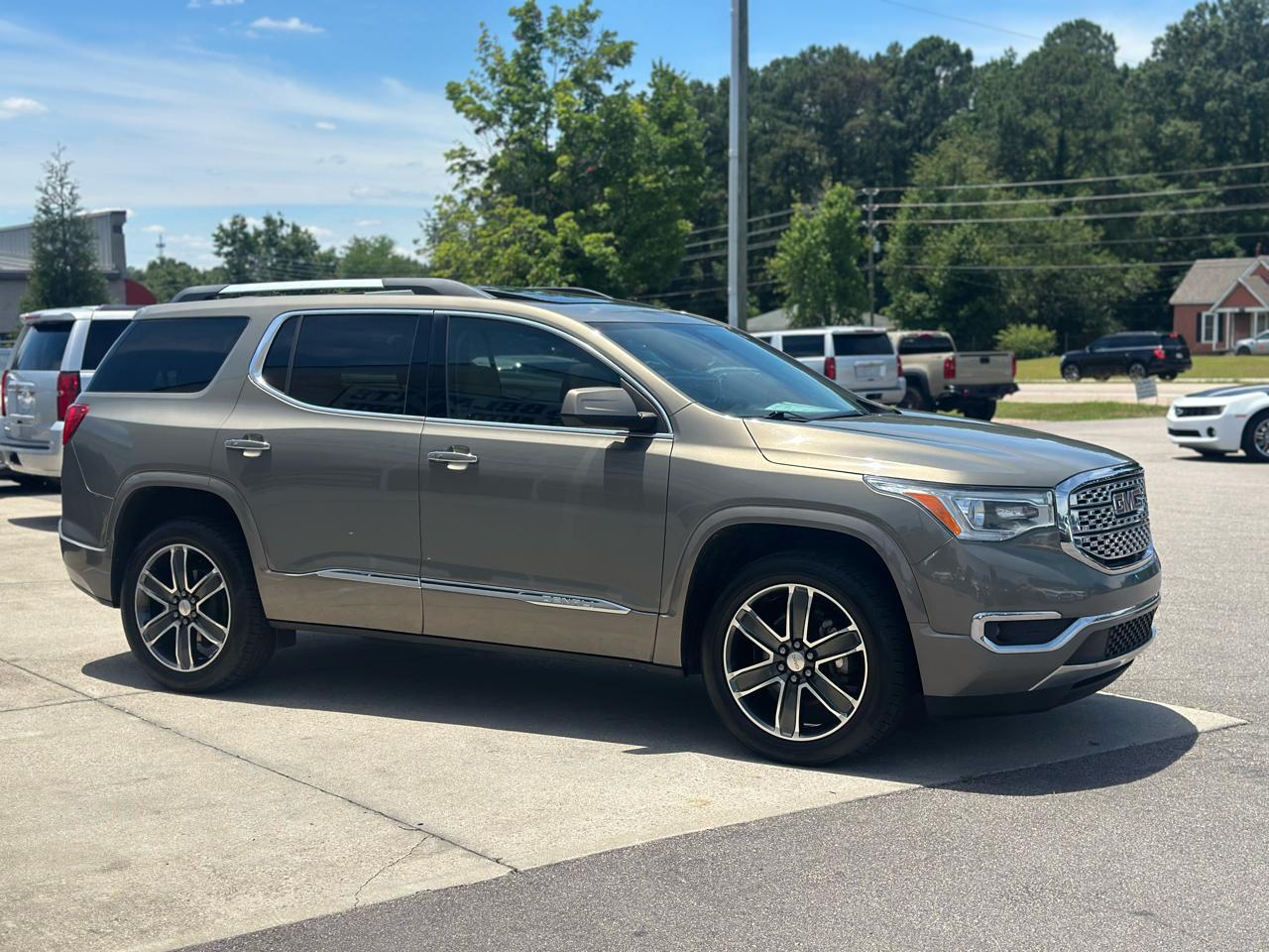GMC Acadia FWD 4dr Denali 2019