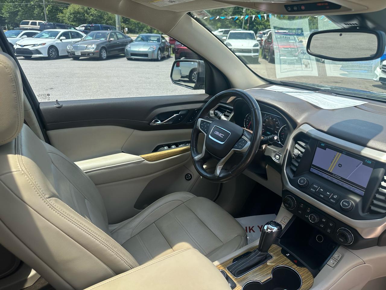 GMC Acadia FWD 4dr Denali 2019