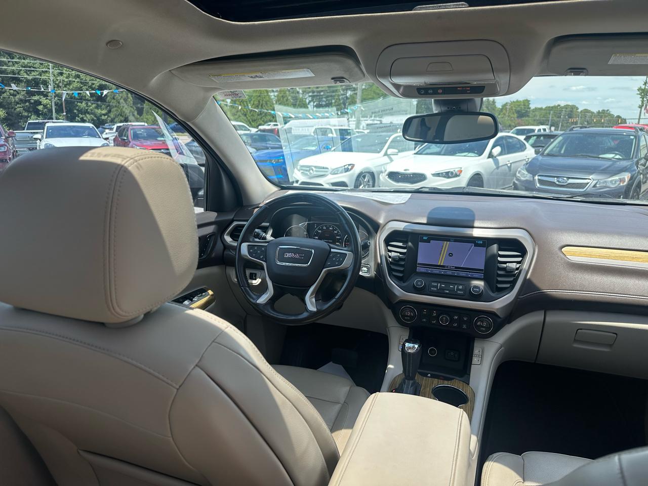 GMC Acadia FWD 4dr Denali 2019
