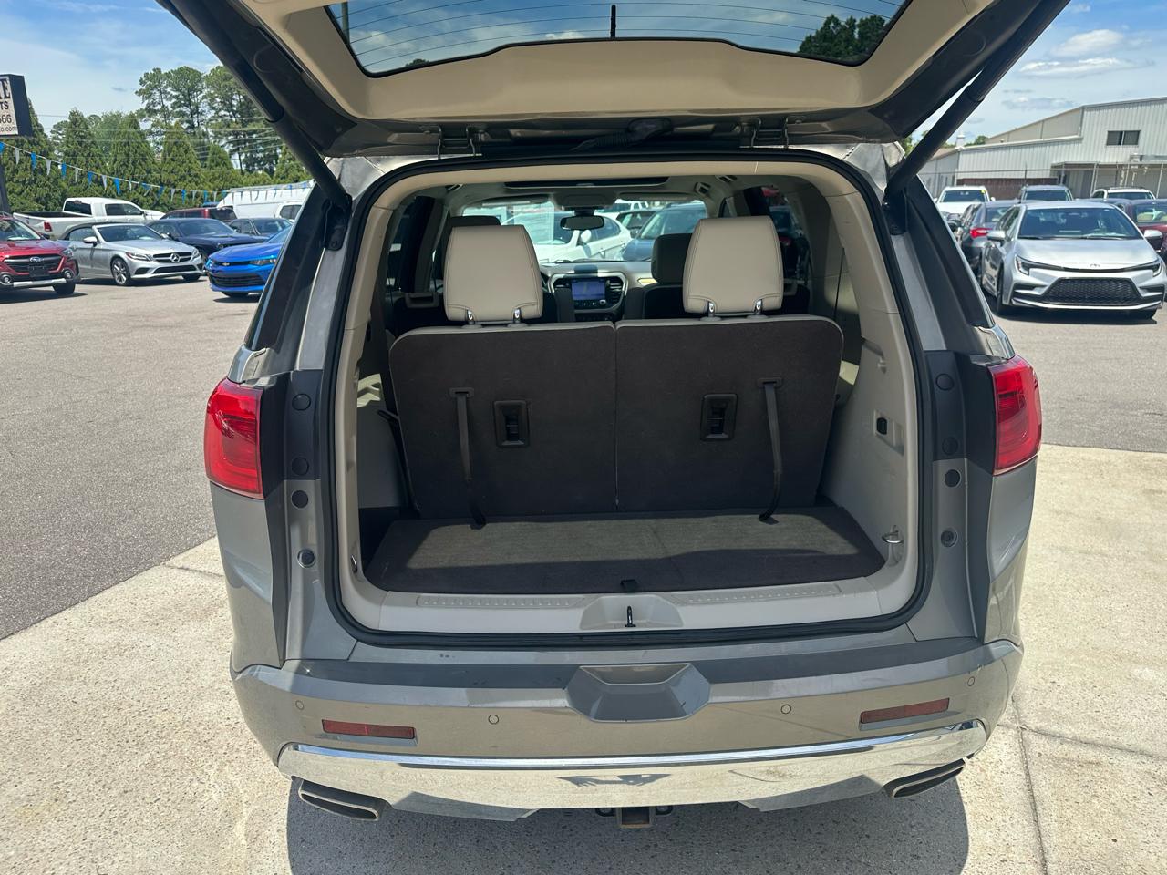 GMC Acadia FWD 4dr Denali 2019
