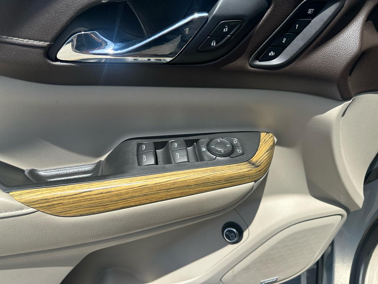 GMC Acadia FWD 4dr Denali 2019