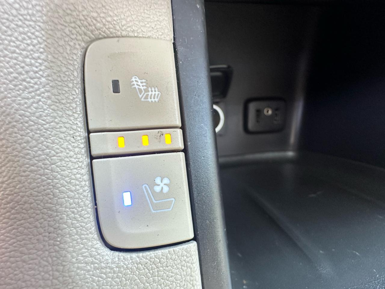 GMC Acadia FWD 4dr Denali 2019