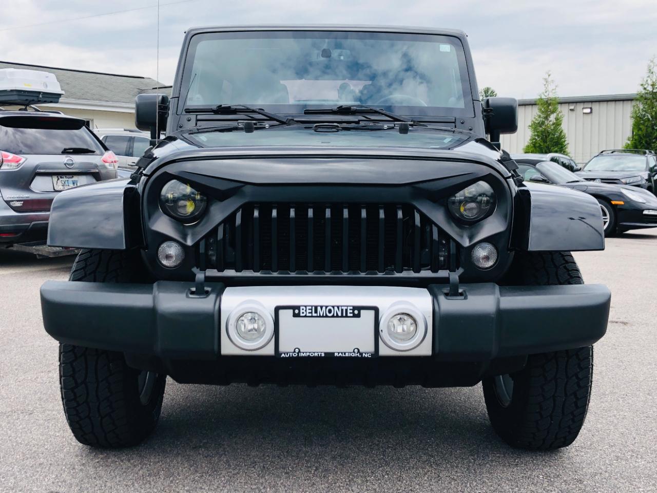 Jeep Wrangler Unlimited 4WD 4dr Sahara 2014