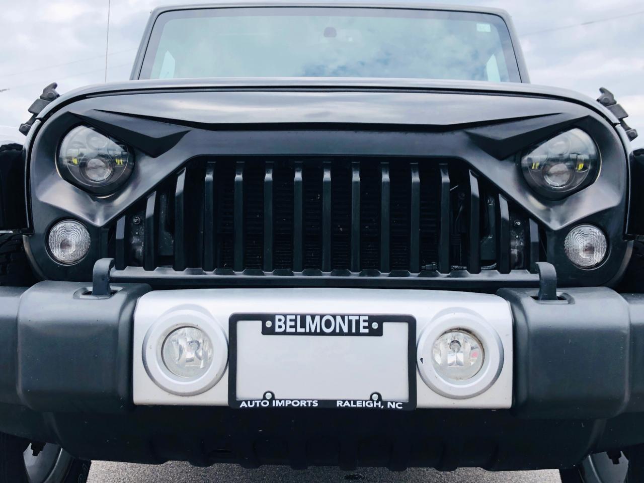 Jeep Wrangler Unlimited 4WD 4dr Sahara 2014