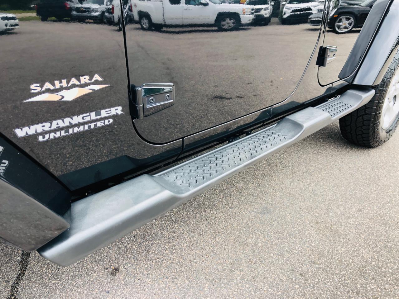 Jeep Wrangler Unlimited 4WD 4dr Sahara 2014