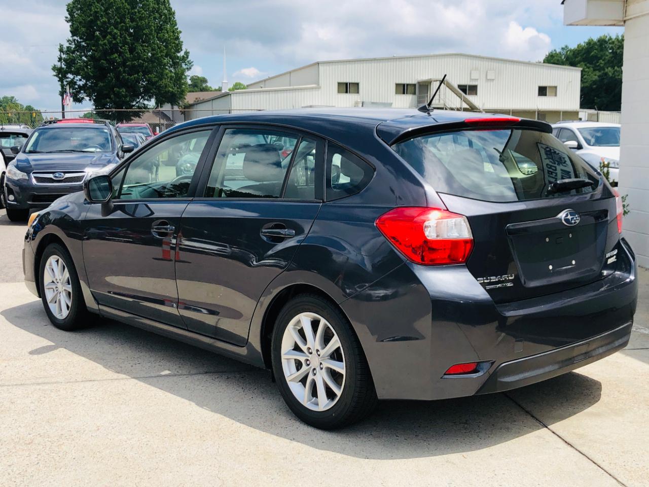 Subaru Impreza Wagon 5dr Auto 2.0i Premium 2013