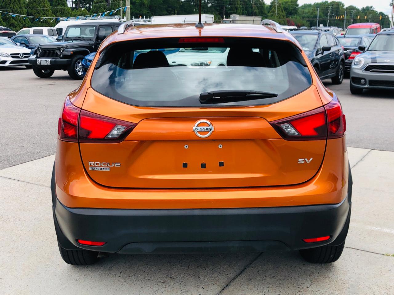 Nissan Rogue Sport FWD SV 2017
