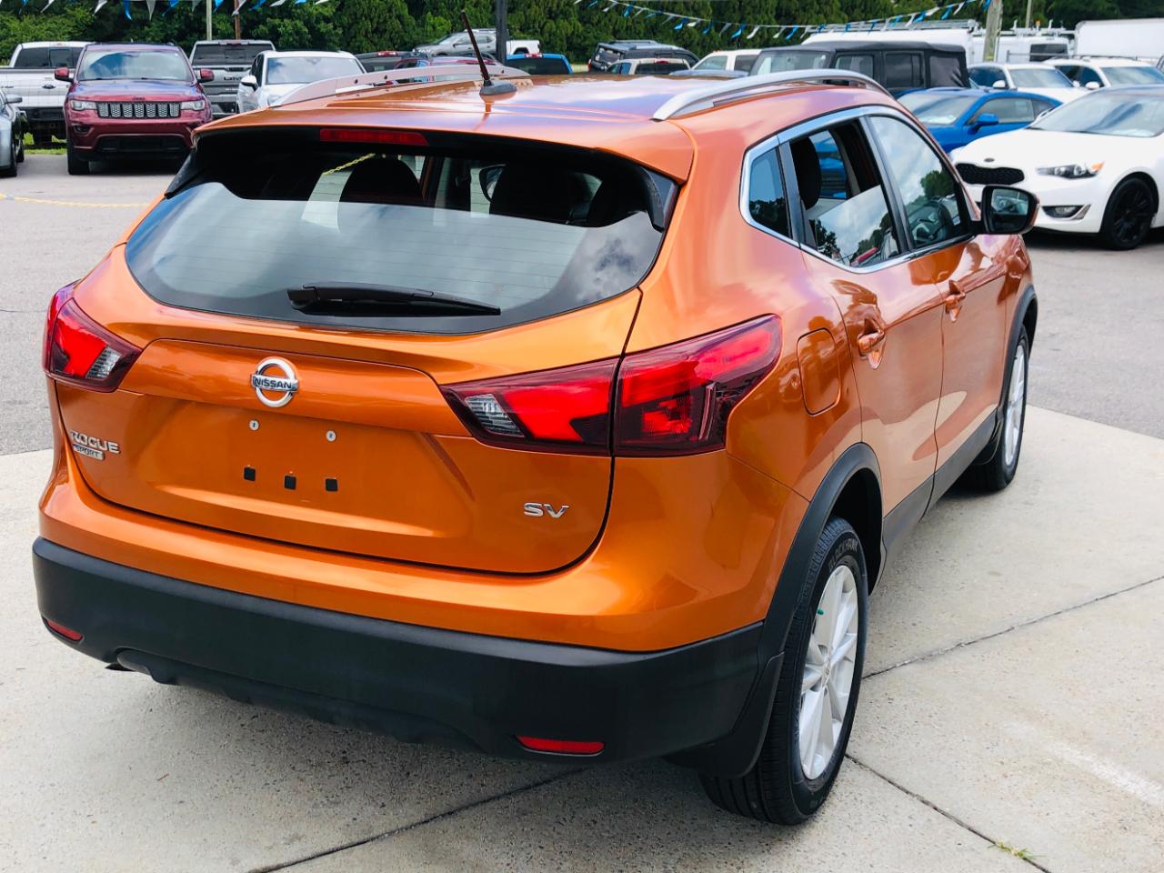 Nissan Rogue Sport FWD SV 2017