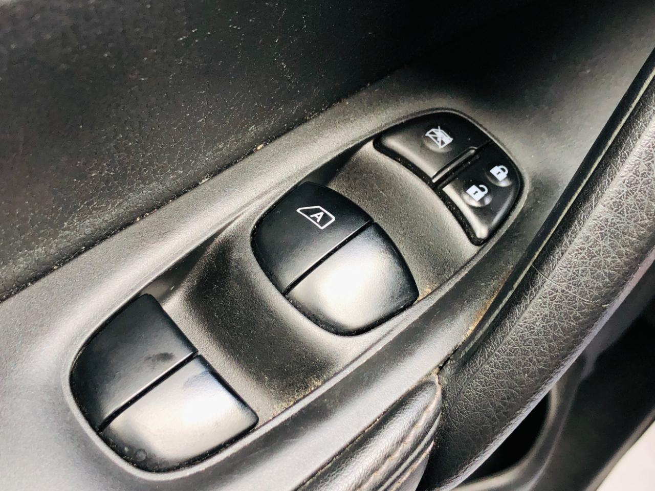 Nissan Rogue Sport FWD SV 2017