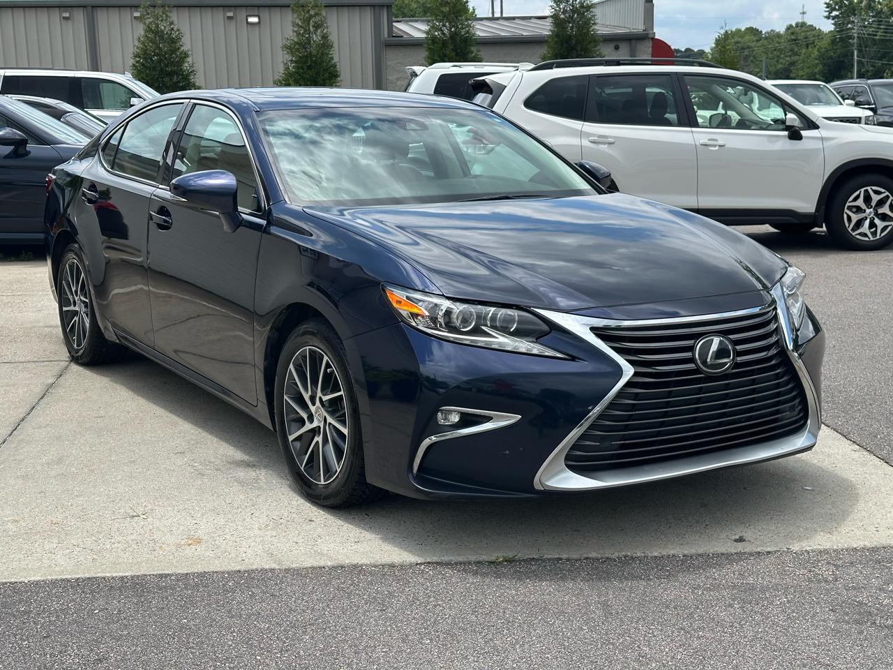 Lexus ES 350 4dr Sdn 2016