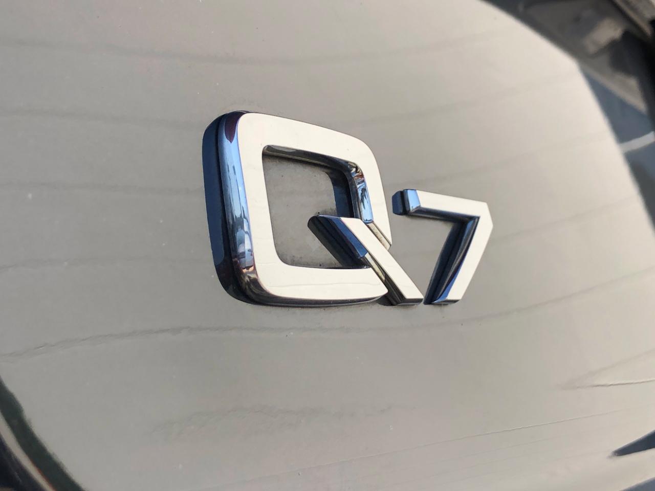 Audi Q7 quattro 4dr 3.0T Premium Plus 2011