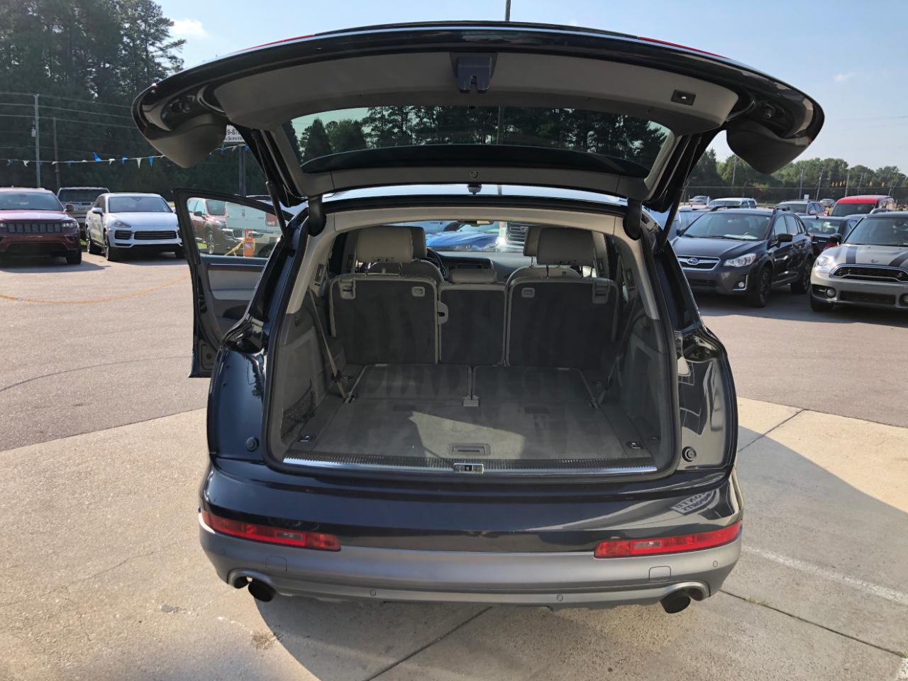 Audi Q7 quattro 4dr 3.0T Premium Plus 2011