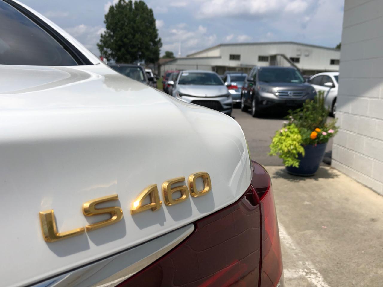 Lexus LS 460 4dr Sdn RWD 2013
