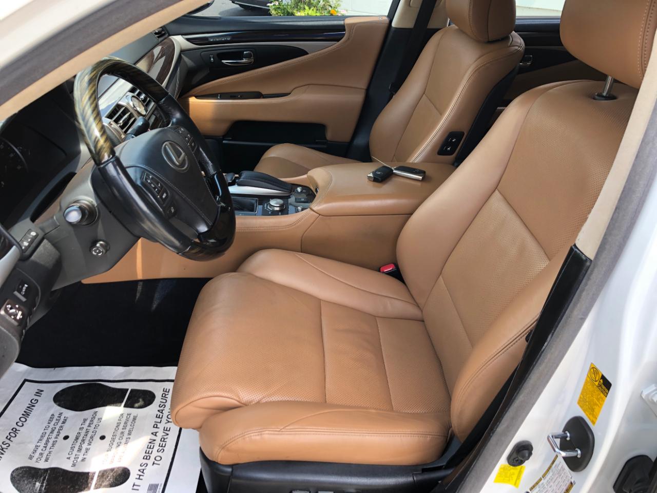 Lexus LS 460 4dr Sdn RWD 2013