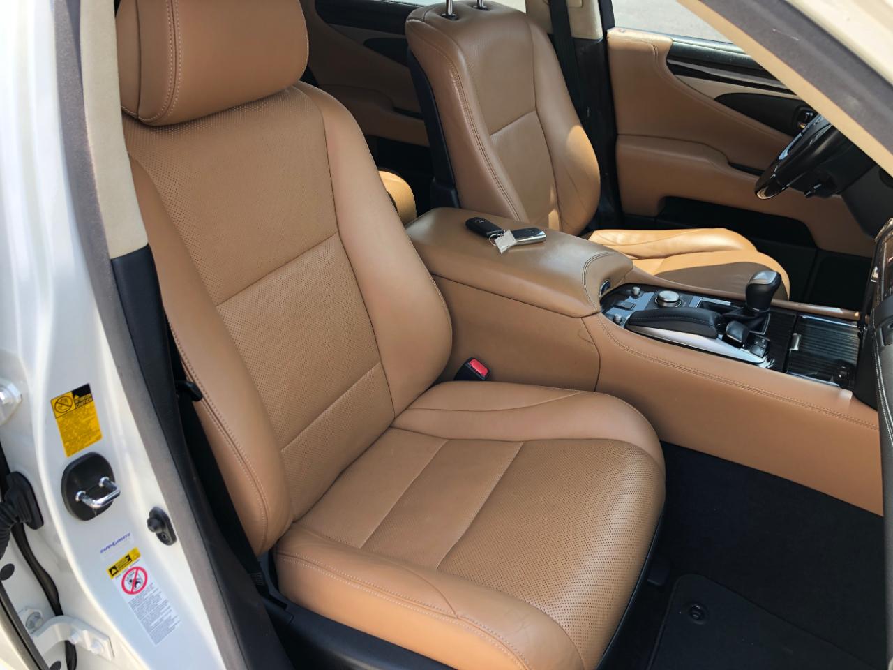 Lexus LS 460 4dr Sdn RWD 2013