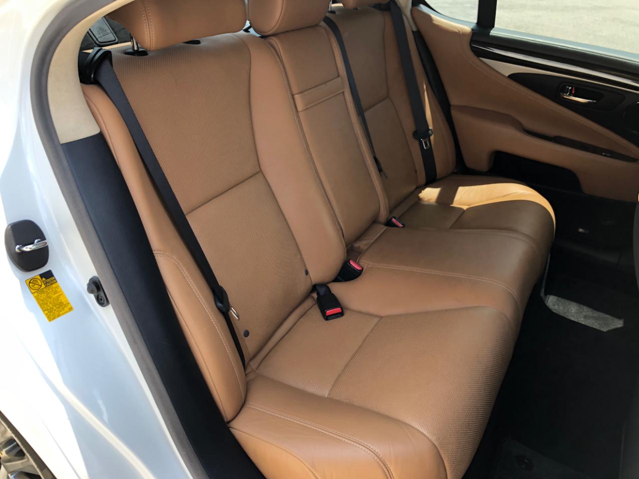 Lexus LS 460 4dr Sdn RWD 2013