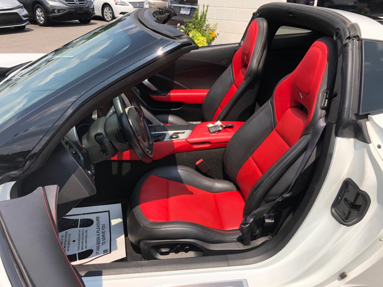 Chevrolet Corvette 2dr Stingray Z51 Cpe w/2LT 2016