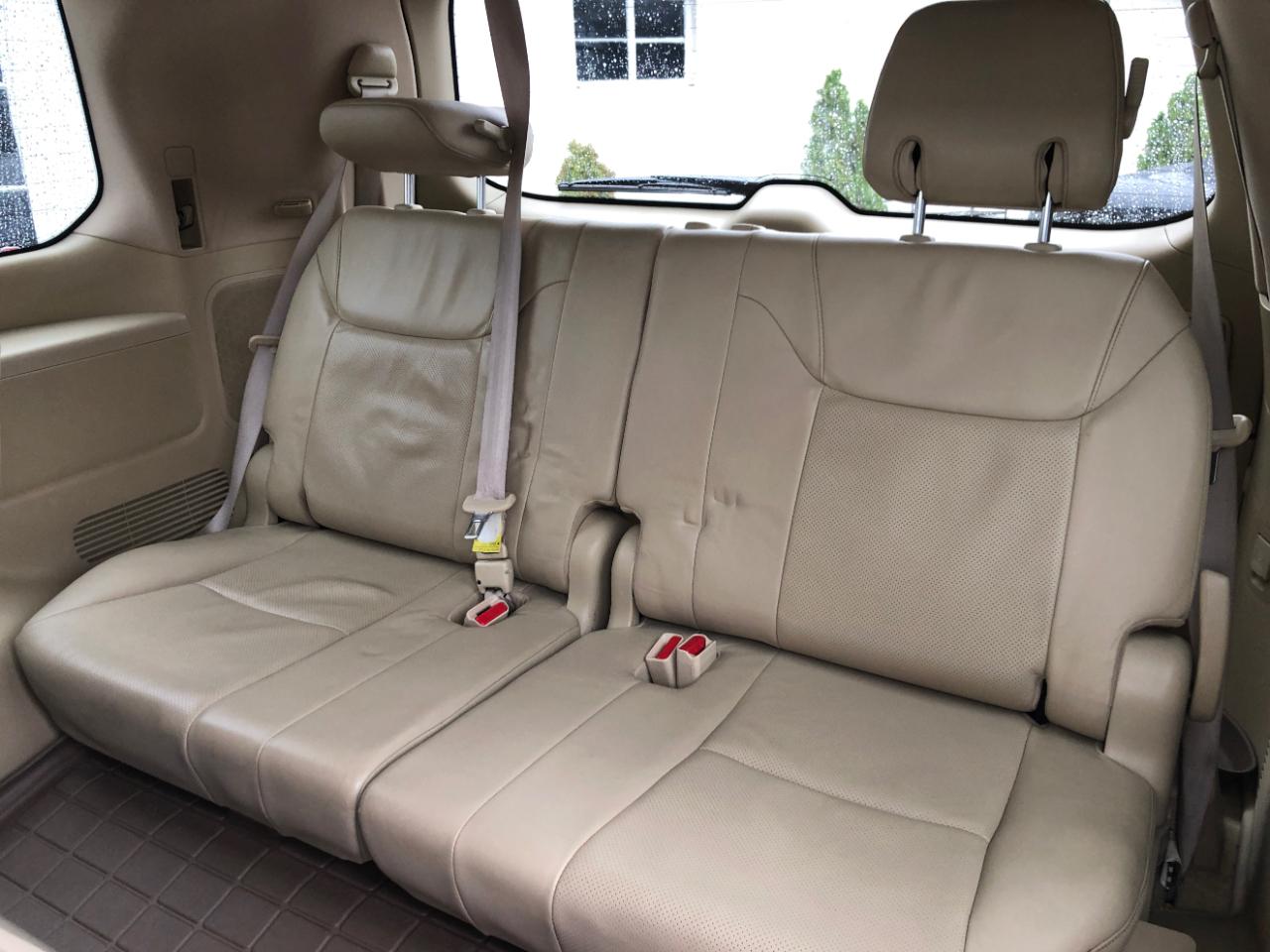 Lexus LX 570 4WD 4dr 2010