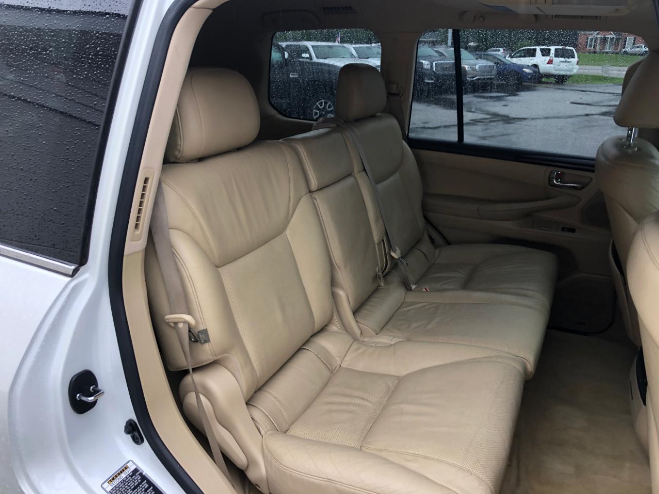 Lexus LX 570 4WD 4dr 2010