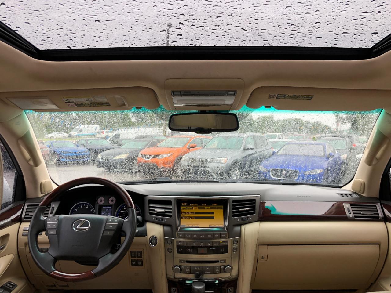 Lexus LX 570 4WD 4dr 2010