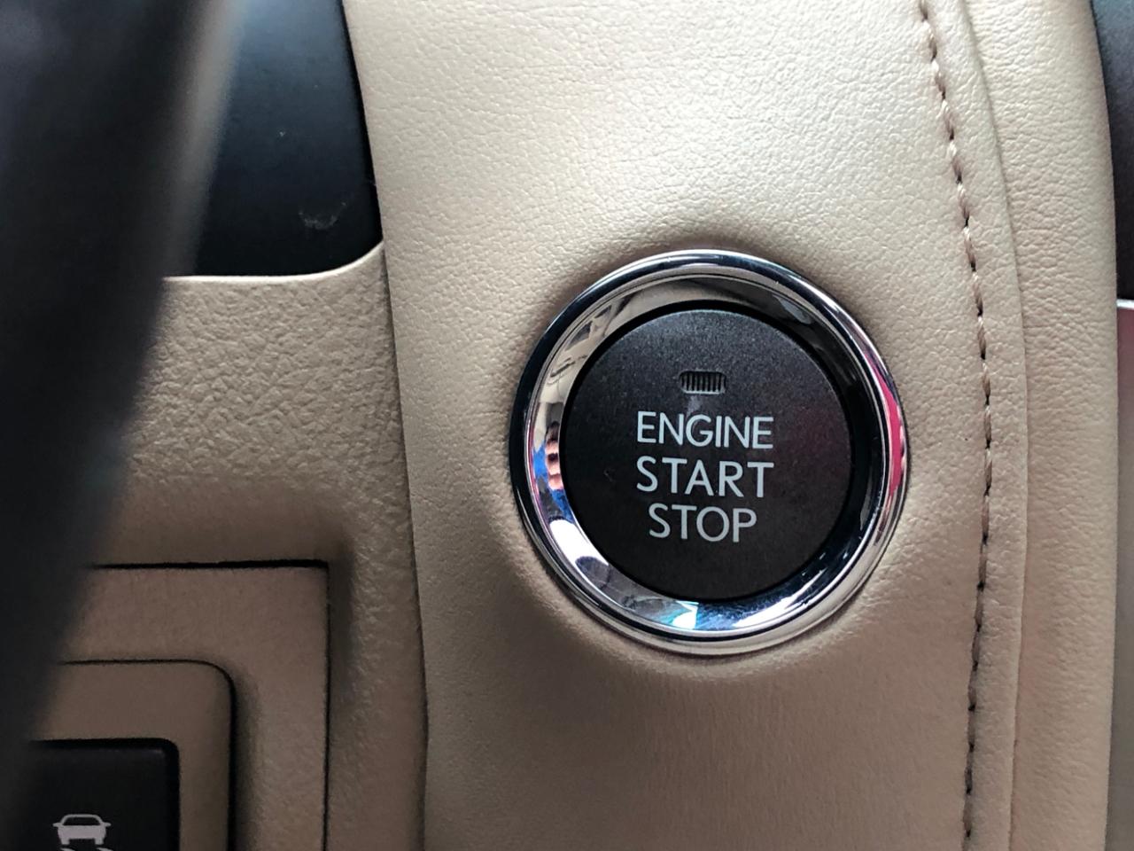 Lexus LX 570 4WD 4dr 2010