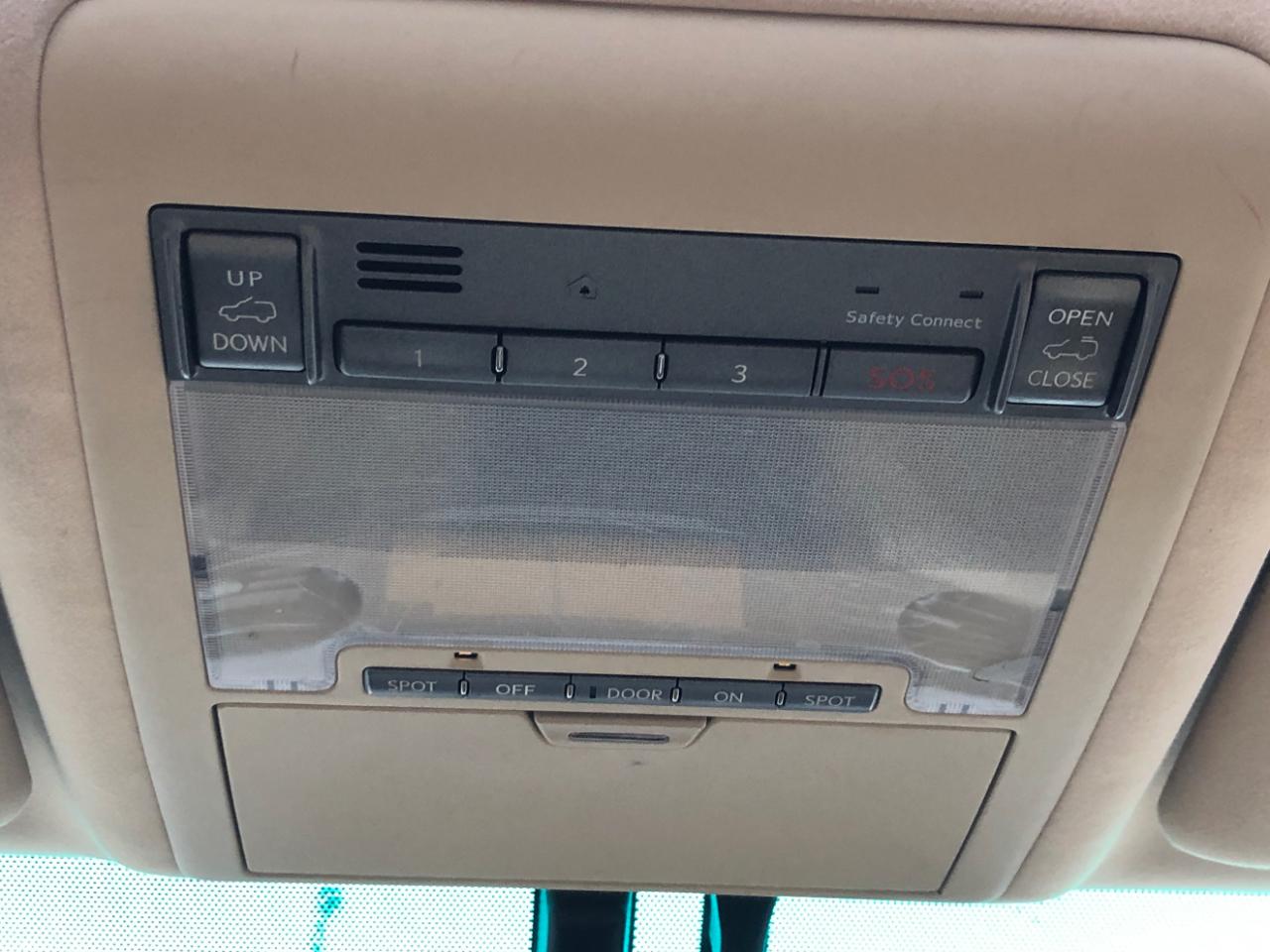 Lexus LX 570 4WD 4dr 2010