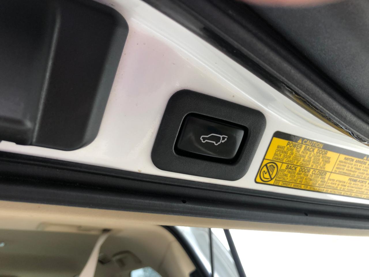 Lexus LX 570 4WD 4dr 2010