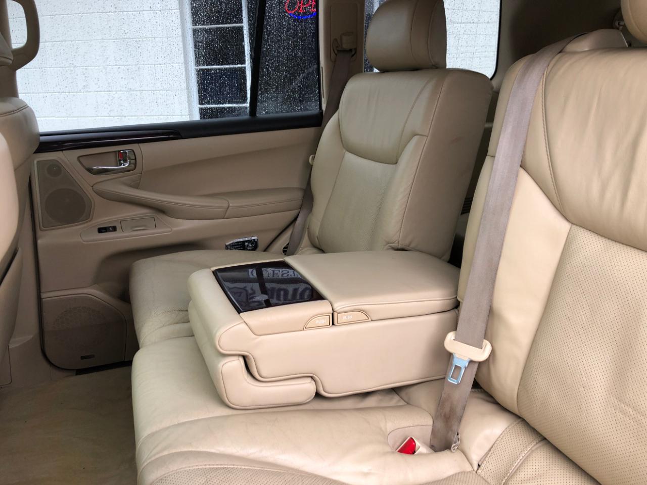 Lexus LX 570 4WD 4dr 2010