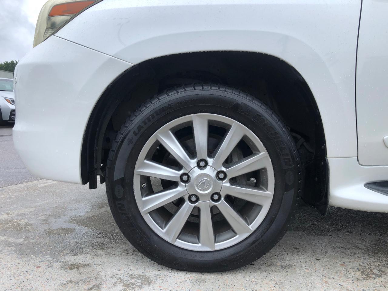 Lexus LX 570 4WD 4dr 2010