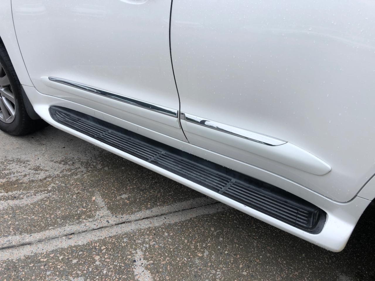 Lexus LX 570 4WD 4dr 2010