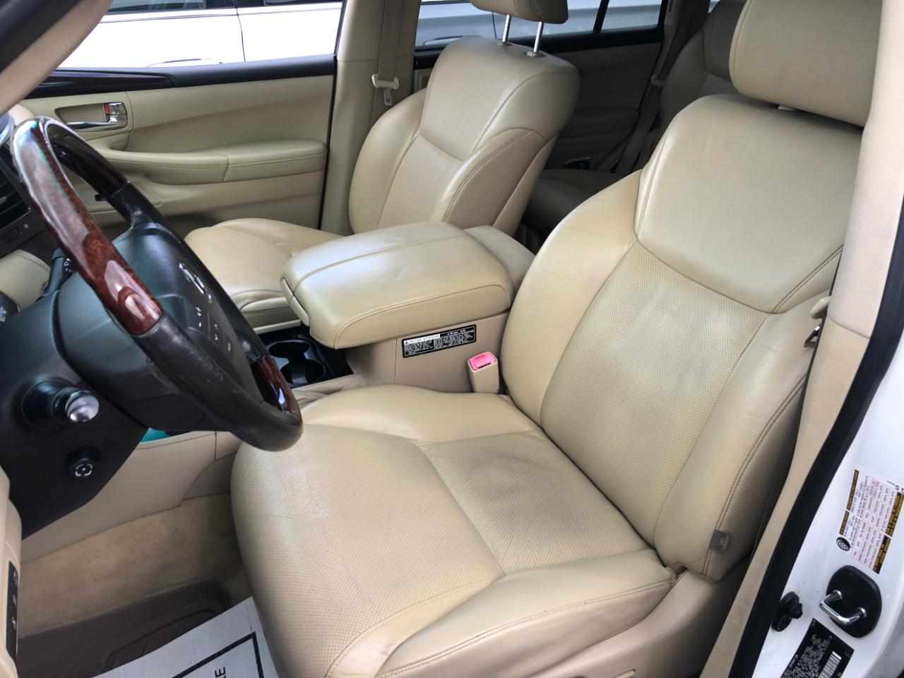 Lexus LX 570 4WD 4dr 2010