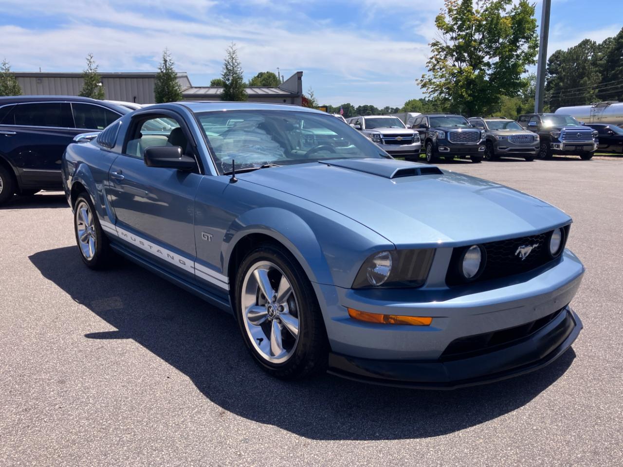 Ford Mustang 2dr Cpe GT Deluxe 2006