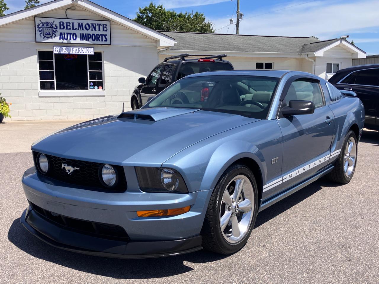 Ford Mustang 2dr Cpe GT Deluxe 2006