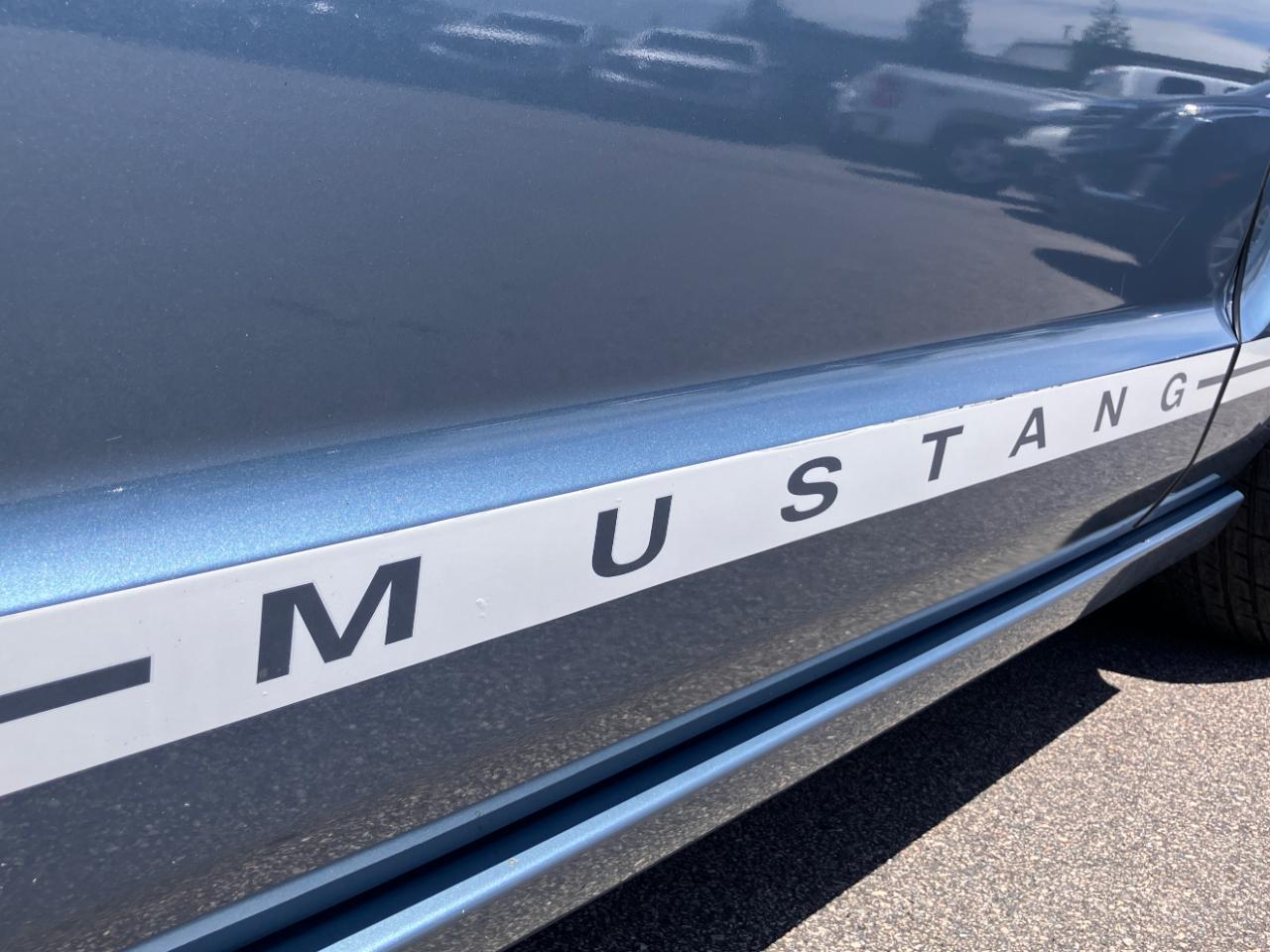 Ford Mustang 2dr Cpe GT Deluxe 2006