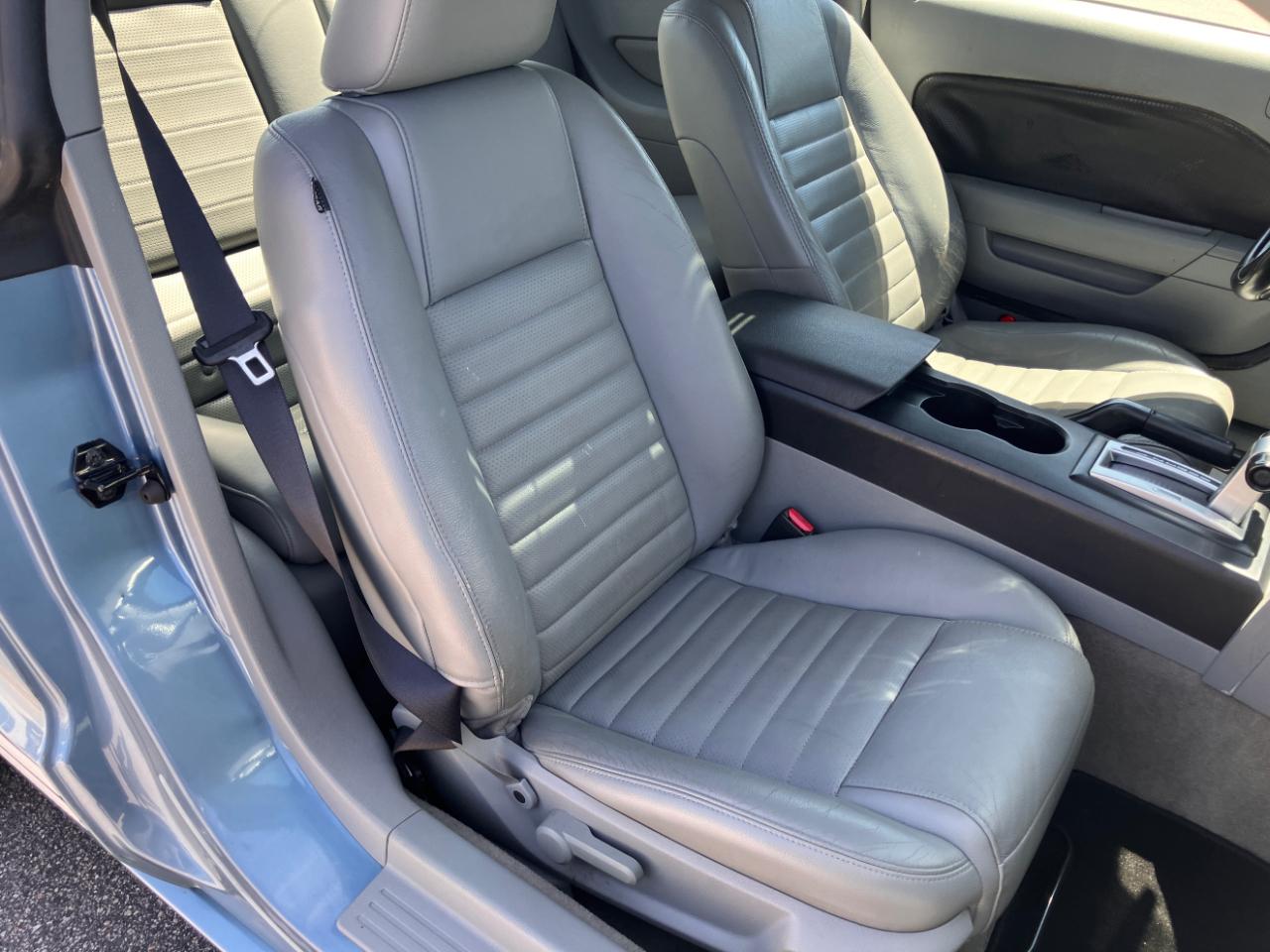 Ford Mustang 2dr Cpe GT Deluxe 2006