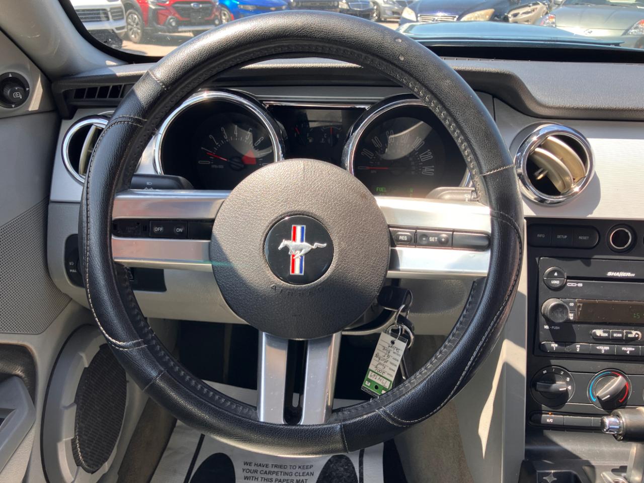 Ford Mustang 2dr Cpe GT Deluxe 2006