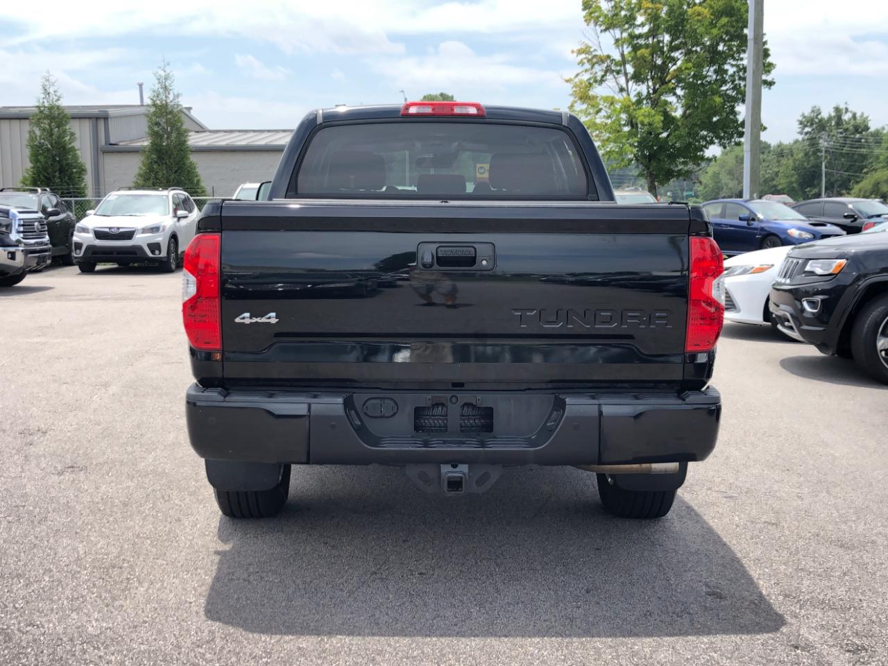 Toyota Tundra 4WD SR5 CrewMax 5.5' Bed 5.7L (Natl) 2018