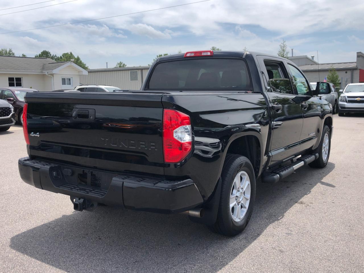 Toyota Tundra 4WD SR5 CrewMax 5.5' Bed 5.7L (Natl) 2018
