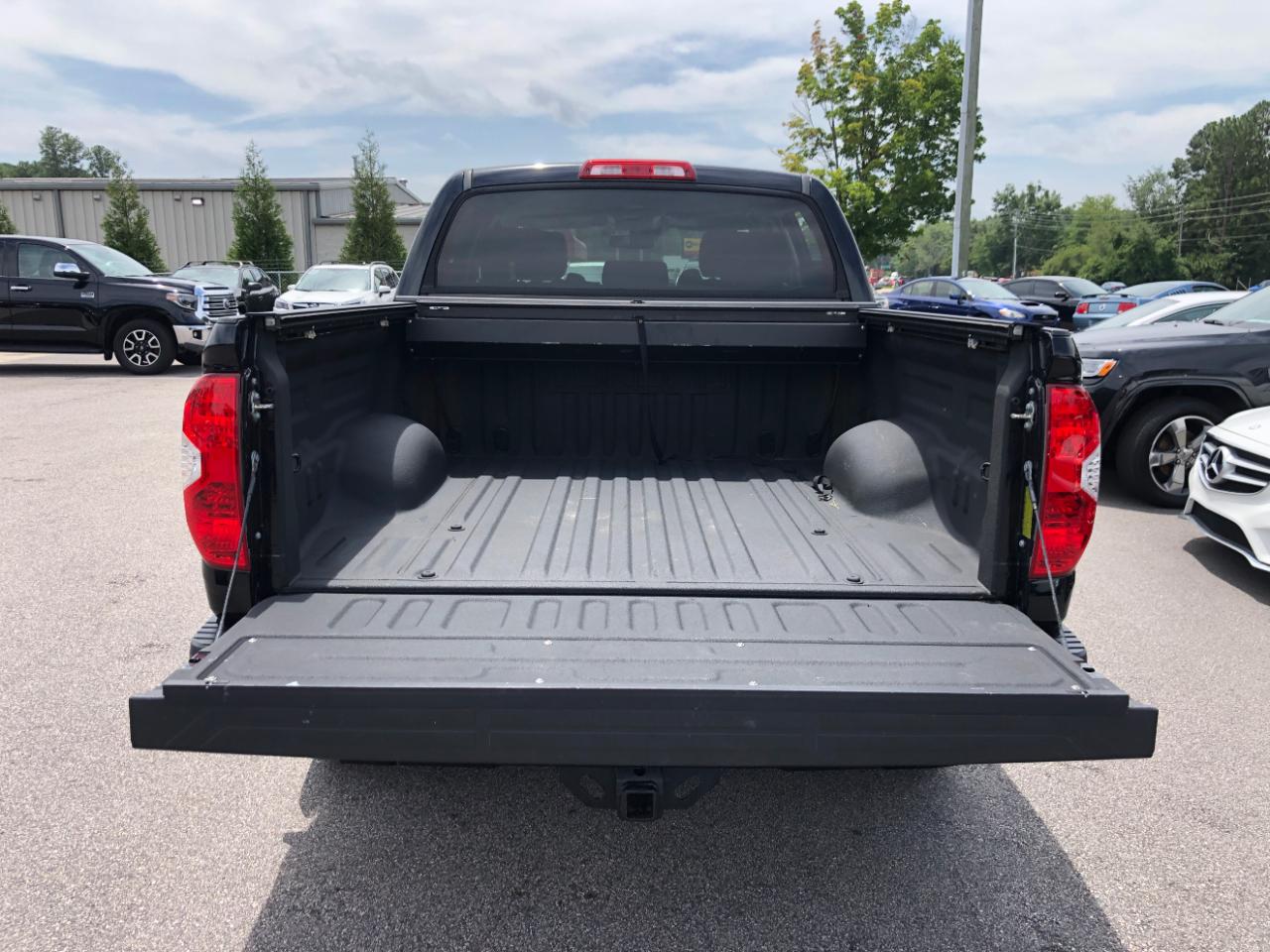 Toyota Tundra 4WD SR5 CrewMax 5.5' Bed 5.7L (Natl) 2018