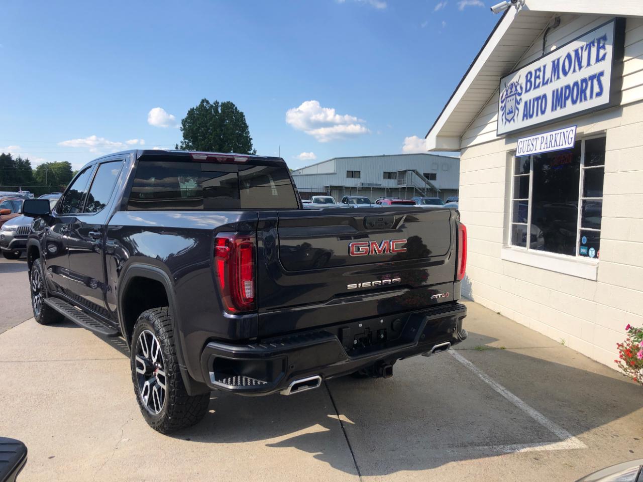GMC Sierra 1500 4WD Crew Cab 147" AT4 2024