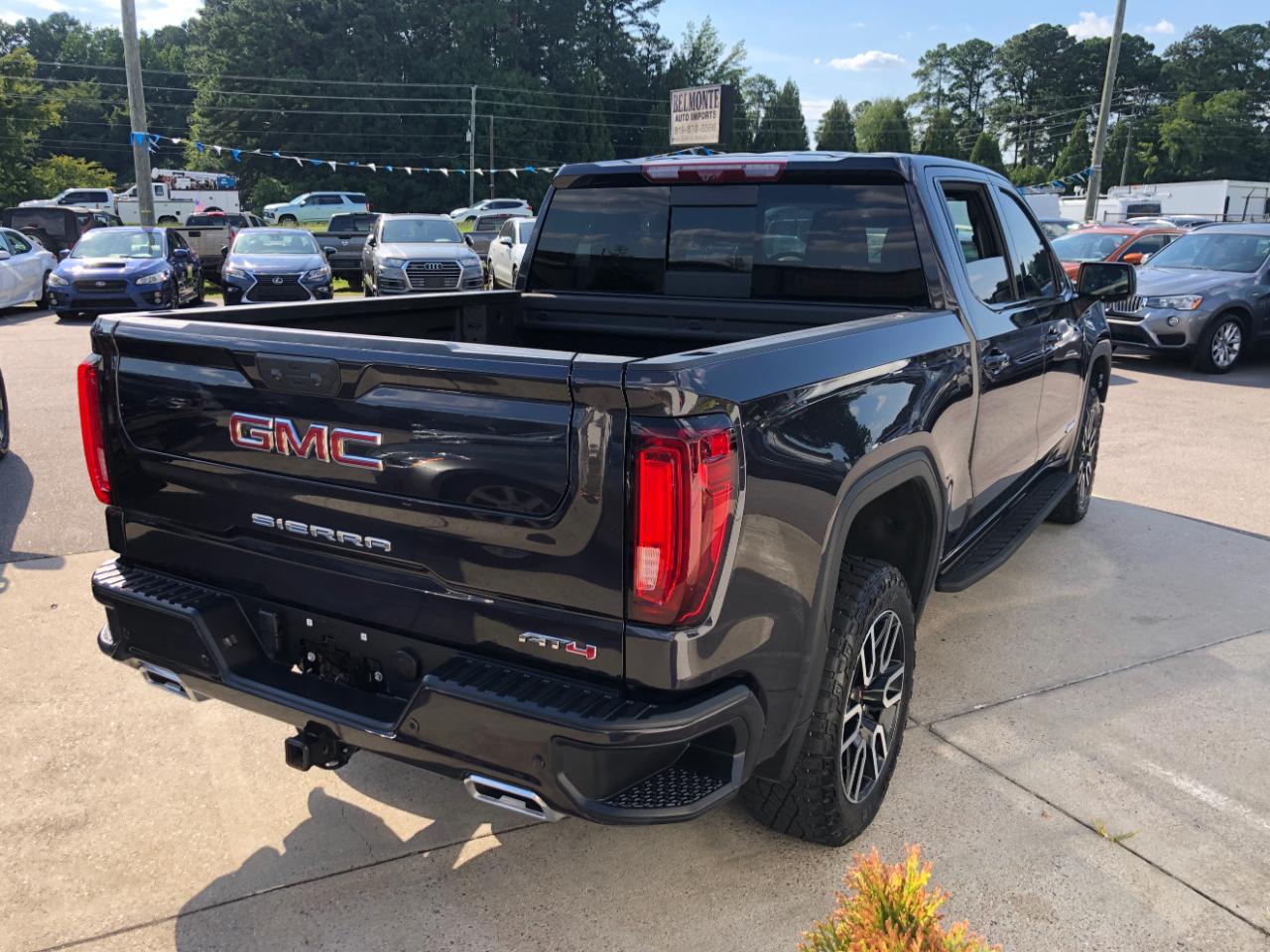 GMC Sierra 1500 4WD Crew Cab 147" AT4 2024