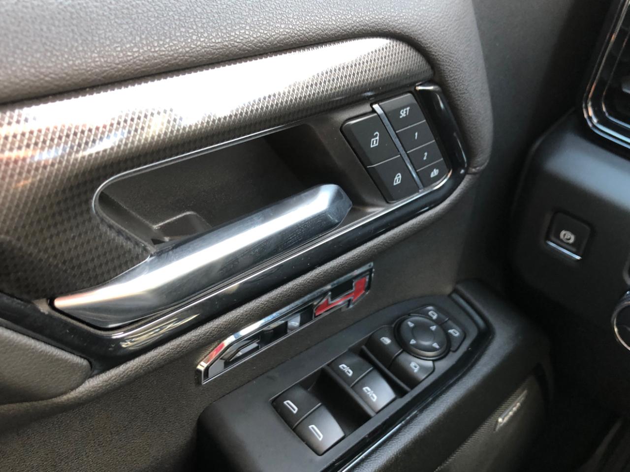 GMC Sierra 1500 4WD Crew Cab 147" AT4 2024