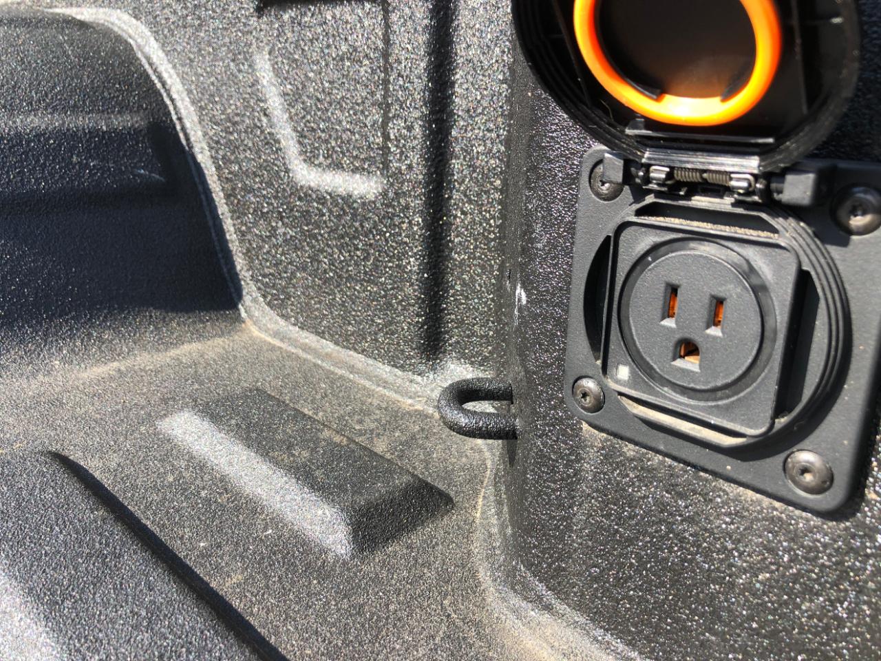 GMC Sierra 1500 4WD Crew Cab 147" AT4 2024