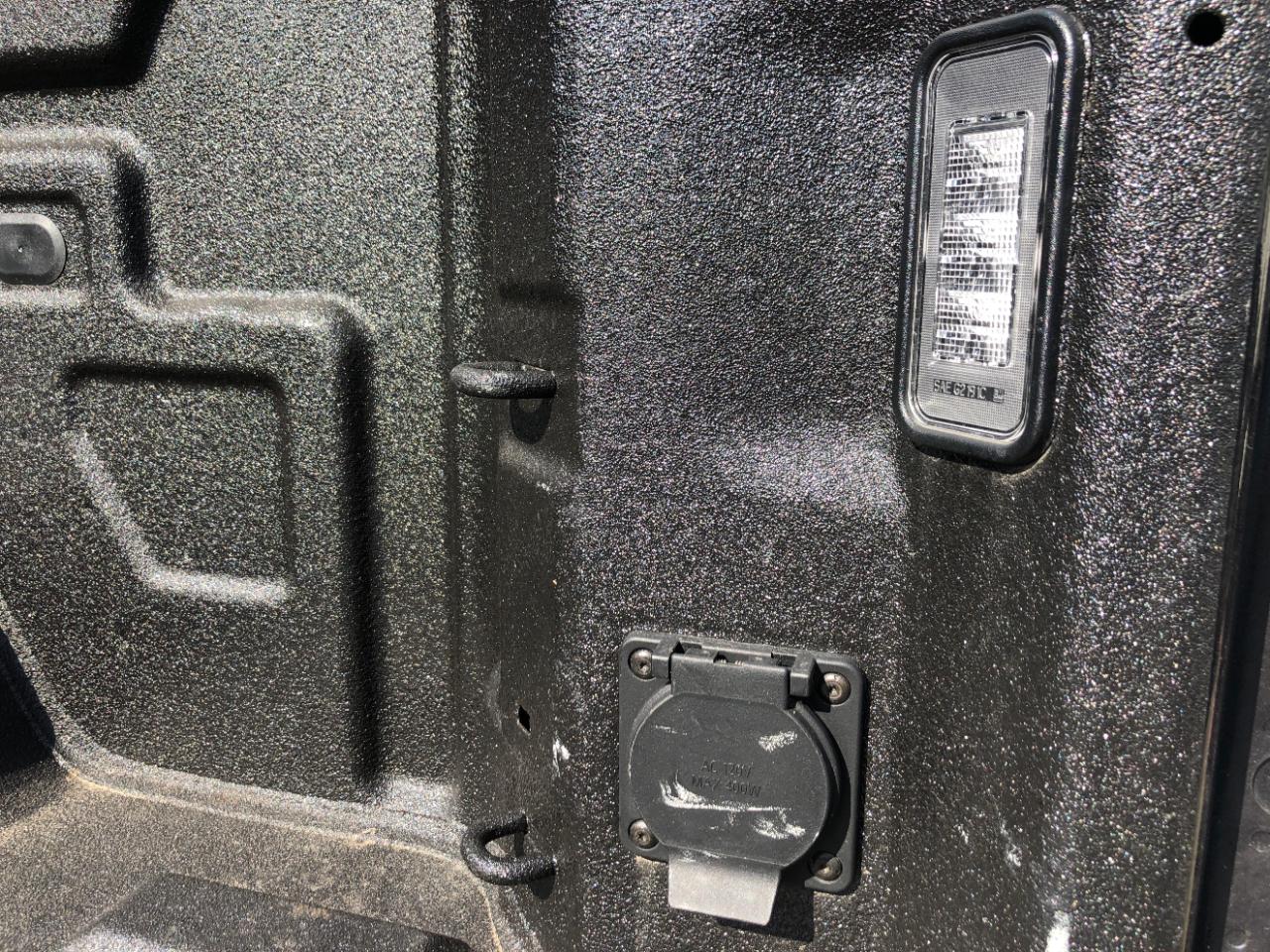 GMC Sierra 1500 4WD Crew Cab 147" AT4 2024