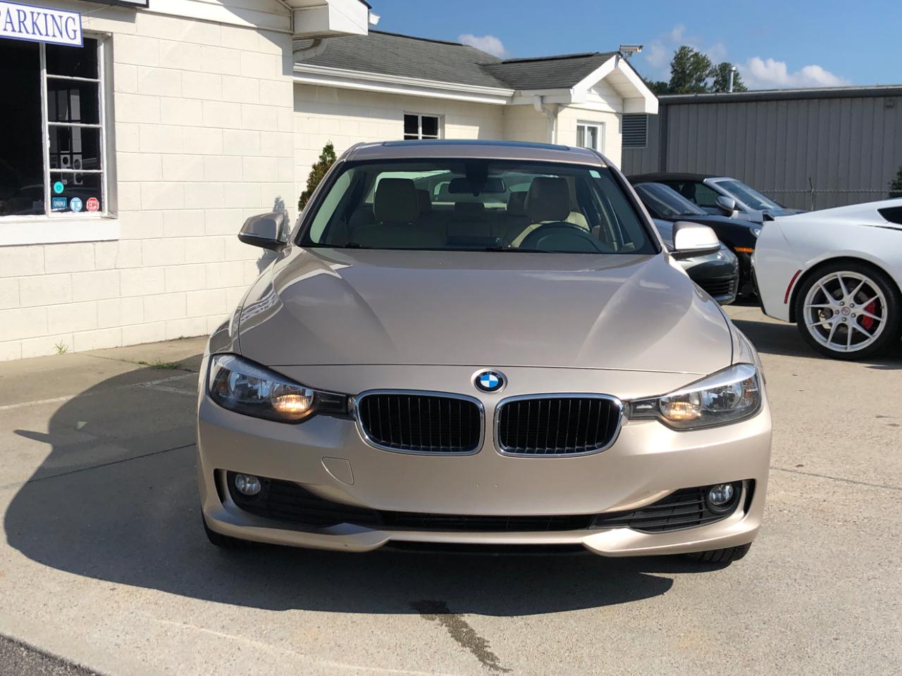 BMW 3 Series 4dr Sdn 320i xDrive AWD 2014